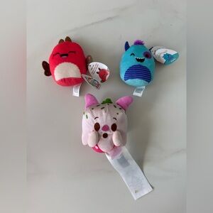 Disney Munchlings Piglet Ghost Strawberry Plus 2 Squishmallows Halloween Toys